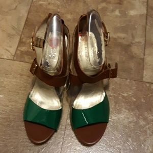 Kenneth Cole Green & Brown Sandal